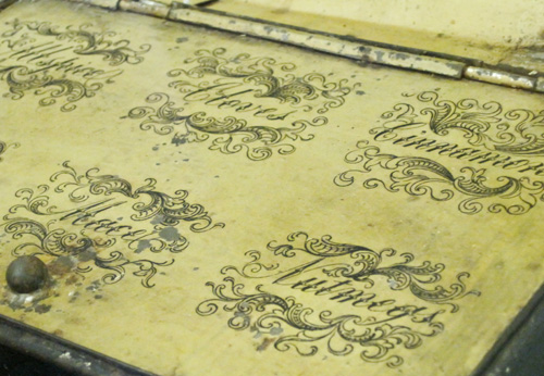 Vintage spice box Vintage spice box